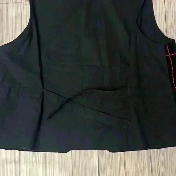 Vintage Embroidered Christmas Vest - Picture 4 of 6